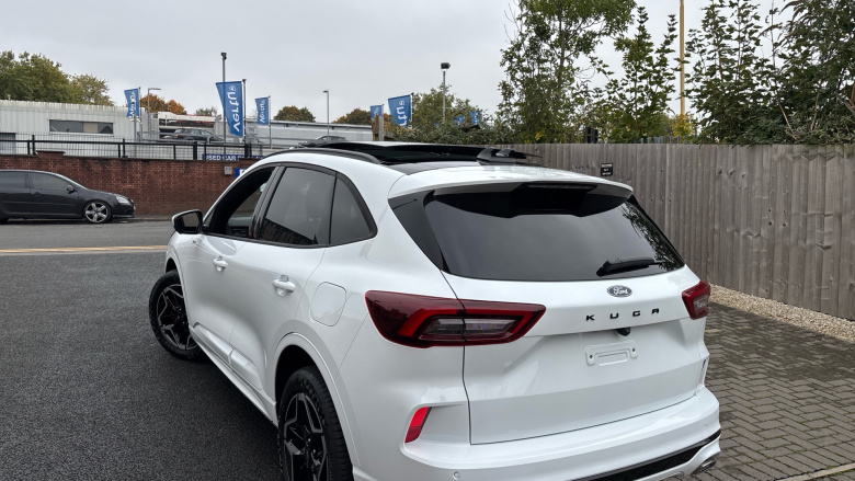 Ford Kuga 1.5 EcoBoost ST-Line X 5dr Petrol Estate